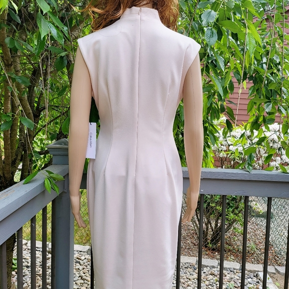 🆕️🌺CALVIN KLEIN🌺 Tie Neck Sheath Dress💃 SIZE:6 - Picture 8 of 15
